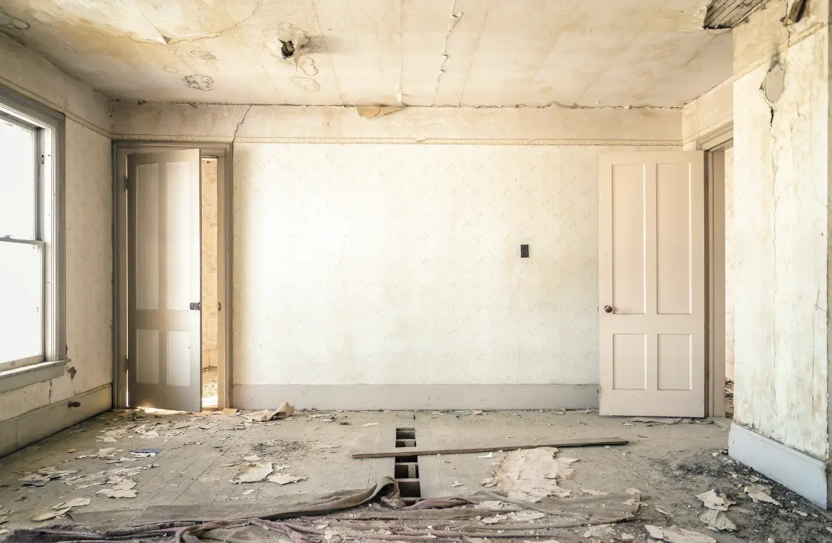 Waste disposal crew managing a cleanout project in Florence-Graham